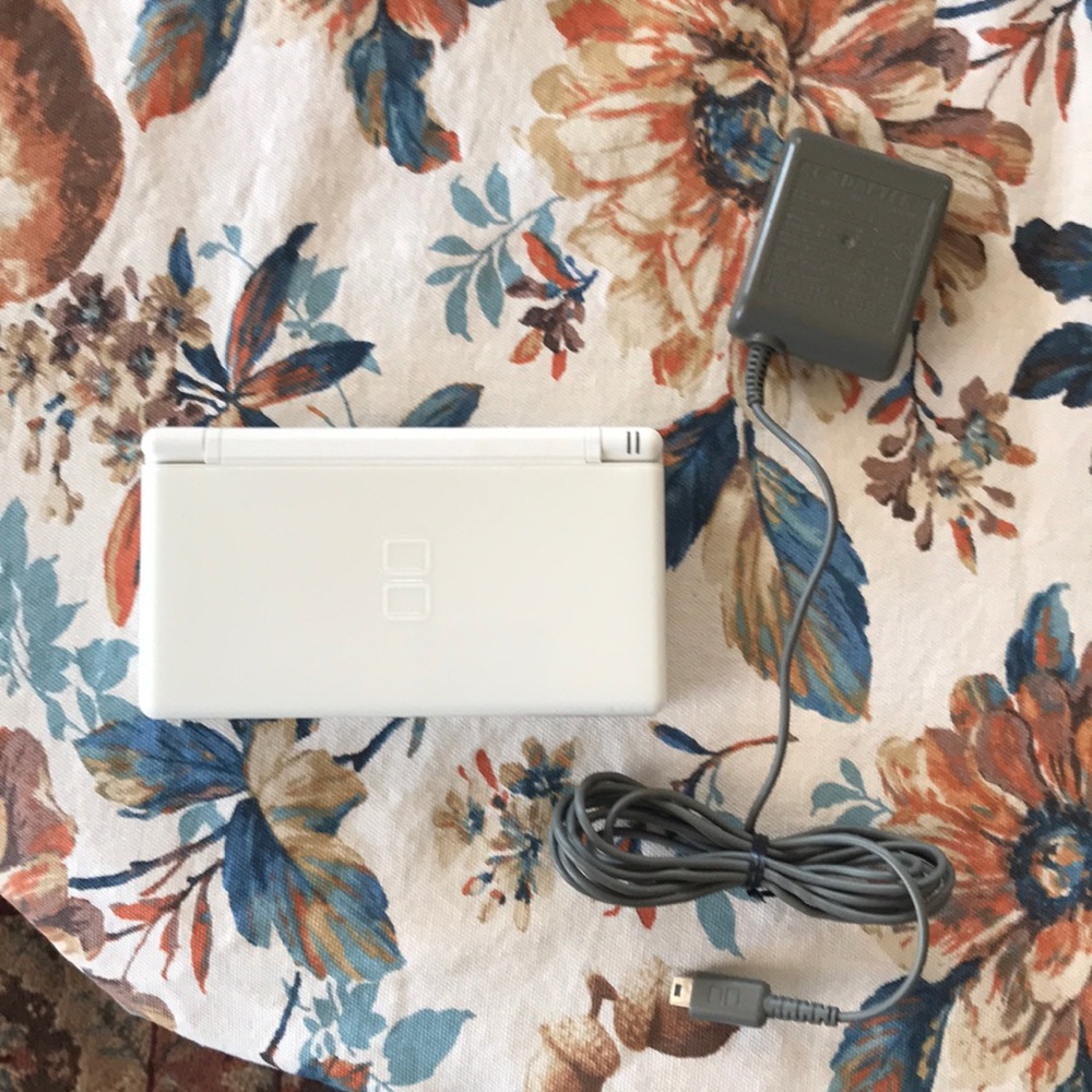 Nintendo DS lite